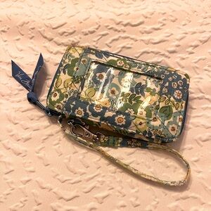 Vera Bradley Wristlet Wallet Purse English Meadow Blue Green Yellow